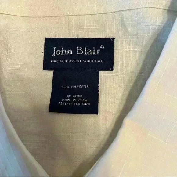 John Blair polyester ivory button down shirt with two front pockets NWOT - Picture 10 of 12